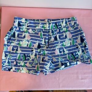 Vineyard Vines Blue and Green Patterned Women Shorts Size 6